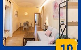 Apartamento Puerta De Cordoba- Exterior Con Balcones
