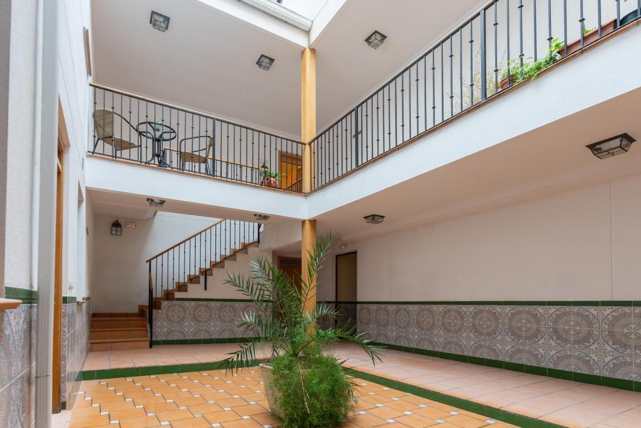 Apartamento Puerta De Cordoba- Exterior Con Balcones Exterior photo