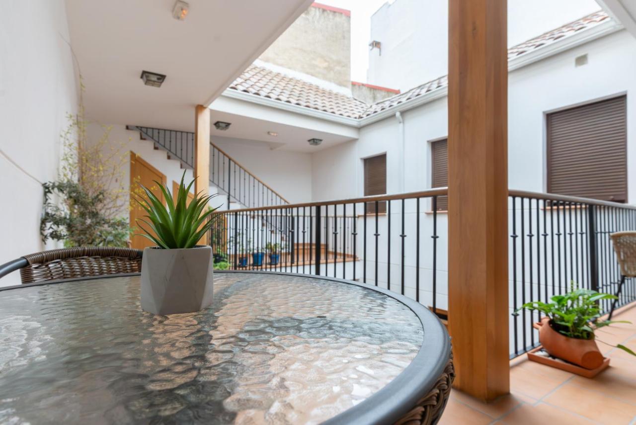 Apartamento Puerta De Cordoba- Exterior Con Balcones Exterior photo